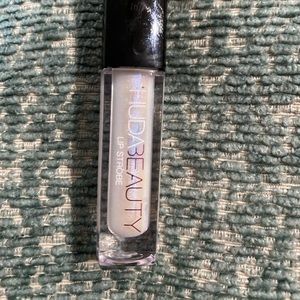 HUDA BEAUTY LIP STROBE MINI “BEWITCHED”